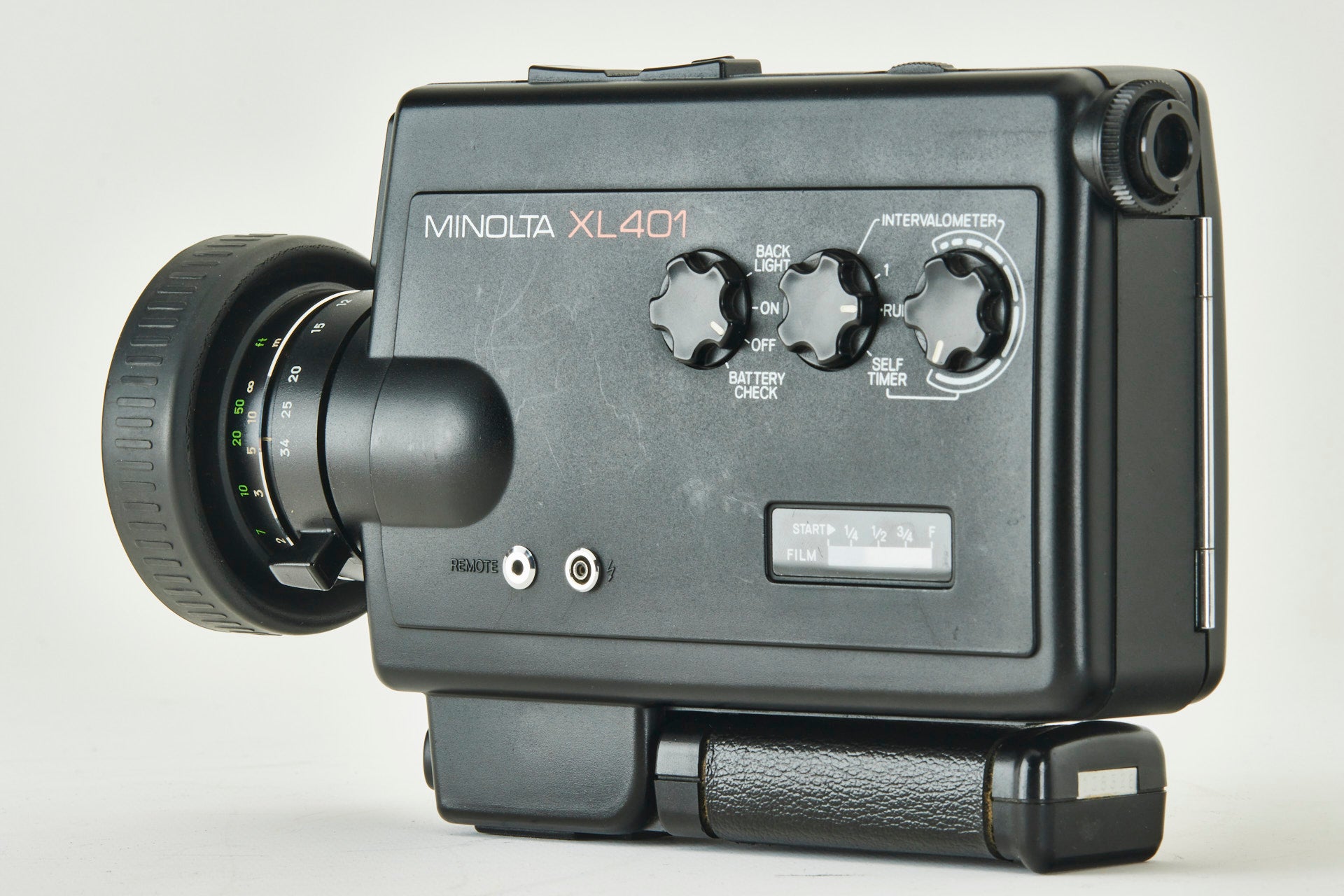 Minolta XL401 Super 8 Movie Camera w. Rokkor-Macro 1.2/8,8-34 CE11469