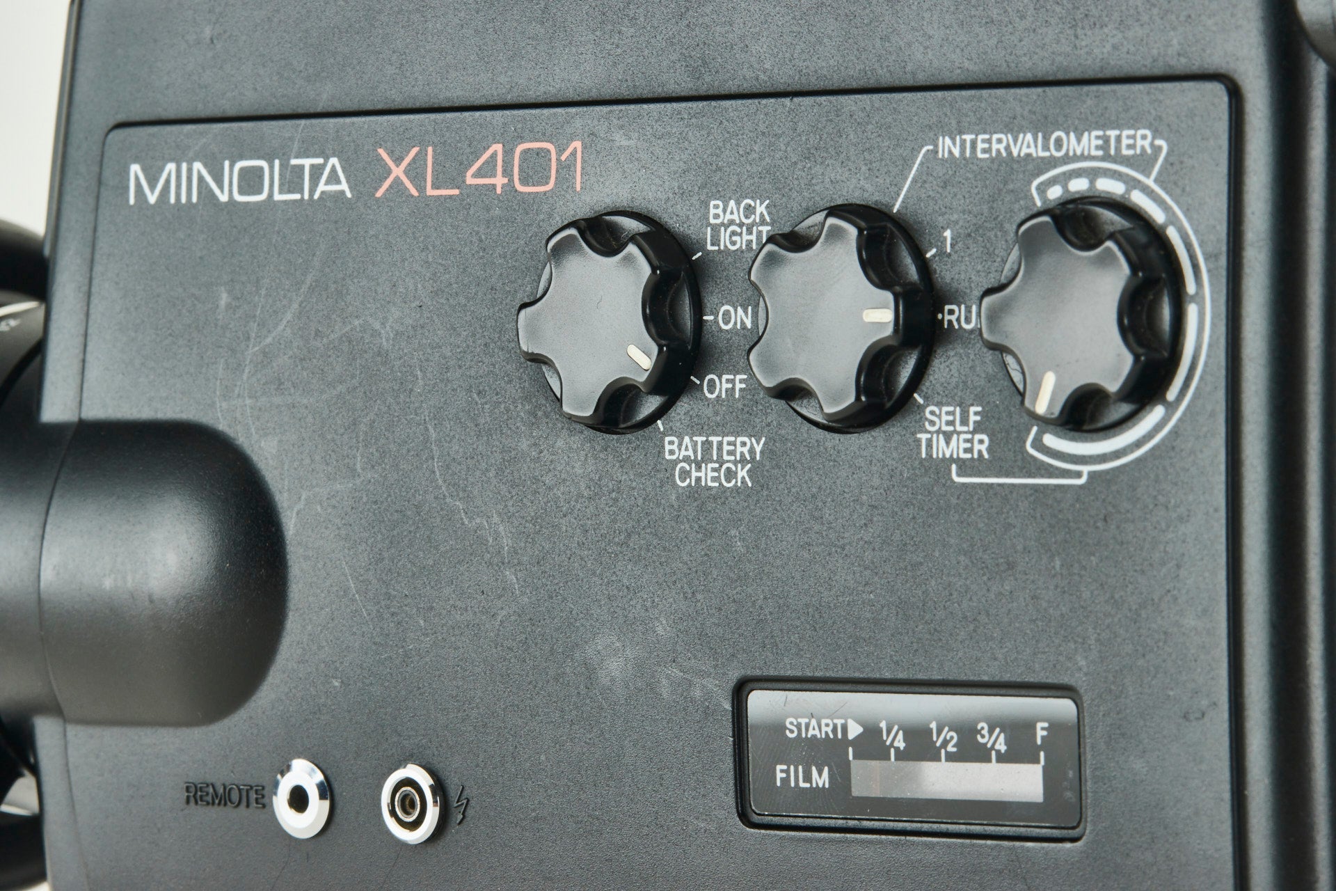 Minolta XL401 Super 8 Movie Camera w. Rokkor-Macro 1.2/8,8-34 CE11469