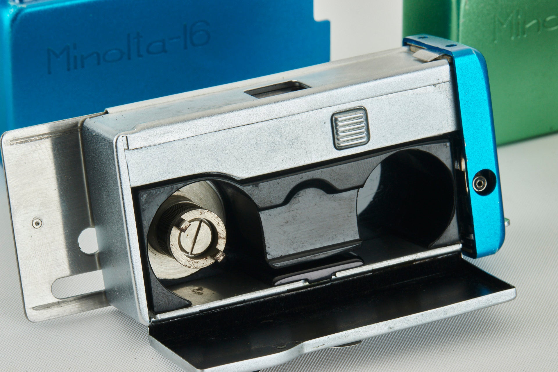Minolta 16 Camera 16mm Set  CE11477
