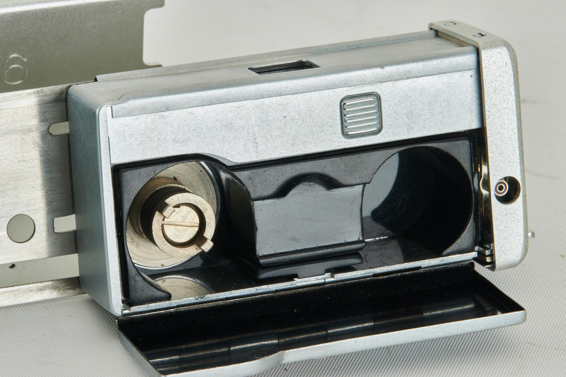 Minolta 16 Camera 16mm Set  CE11477