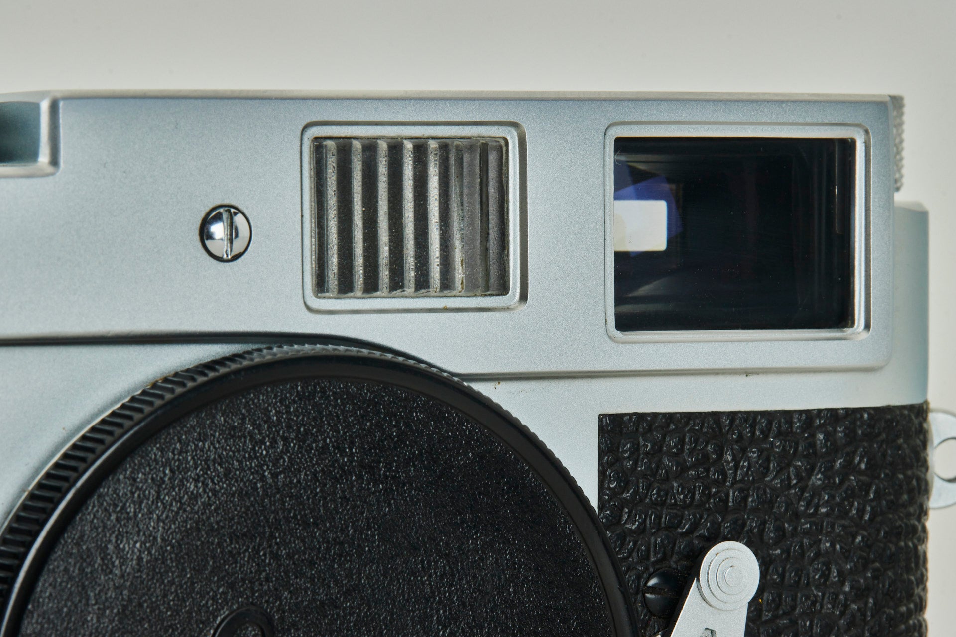 Leica M2 Butten Rewind No.959892 and Case CE11485