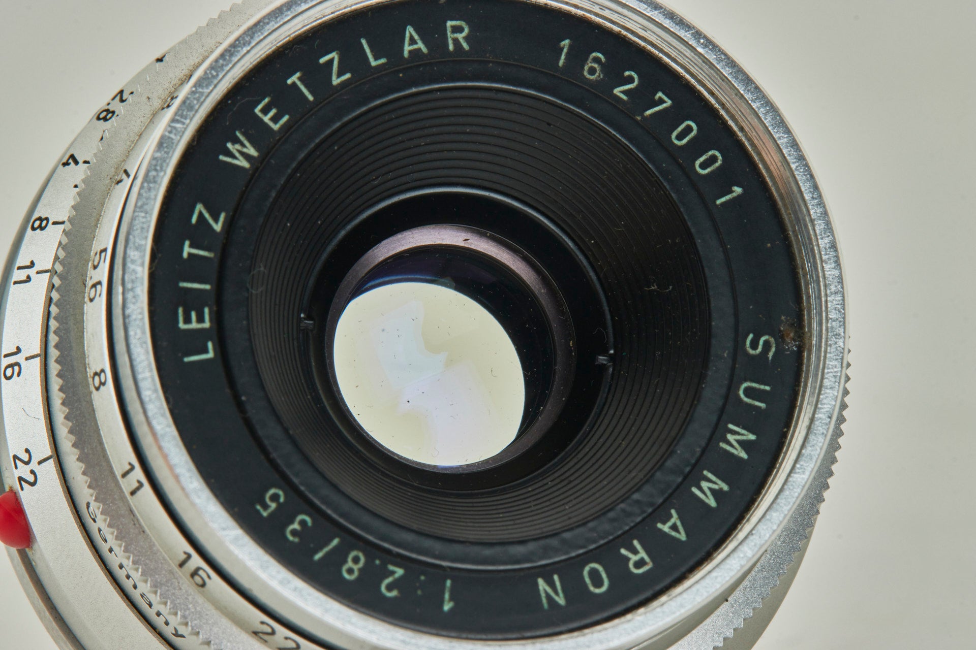 Leitz Leica Summaron 2,8/35mm double 39mount M-mount and M39-mount cap hood  CE 11486