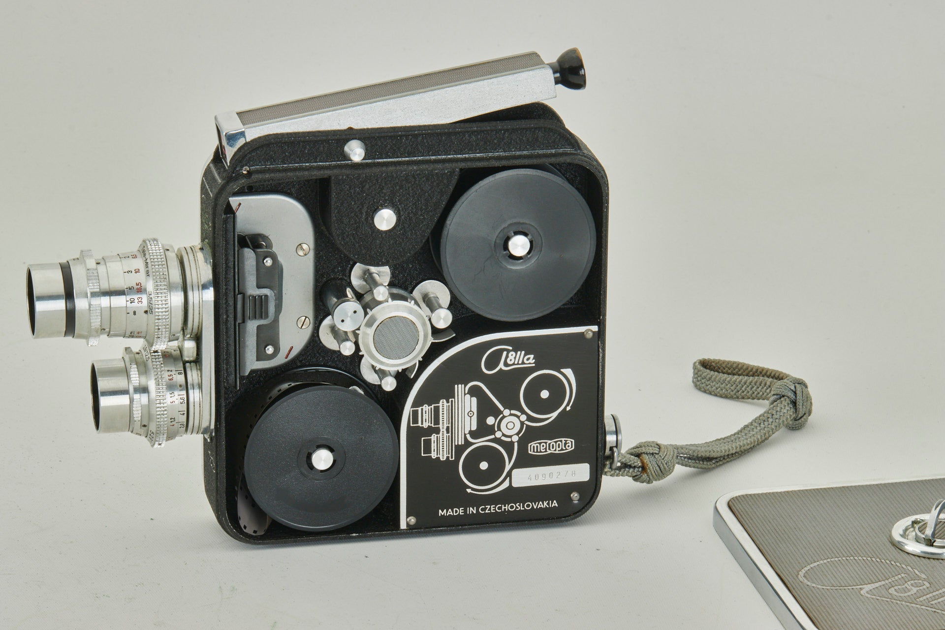 Meopta Meopta Admira 8 IIA 8mm Film Movie Camera w/ Mirar 12.5 & 35mm CE11004