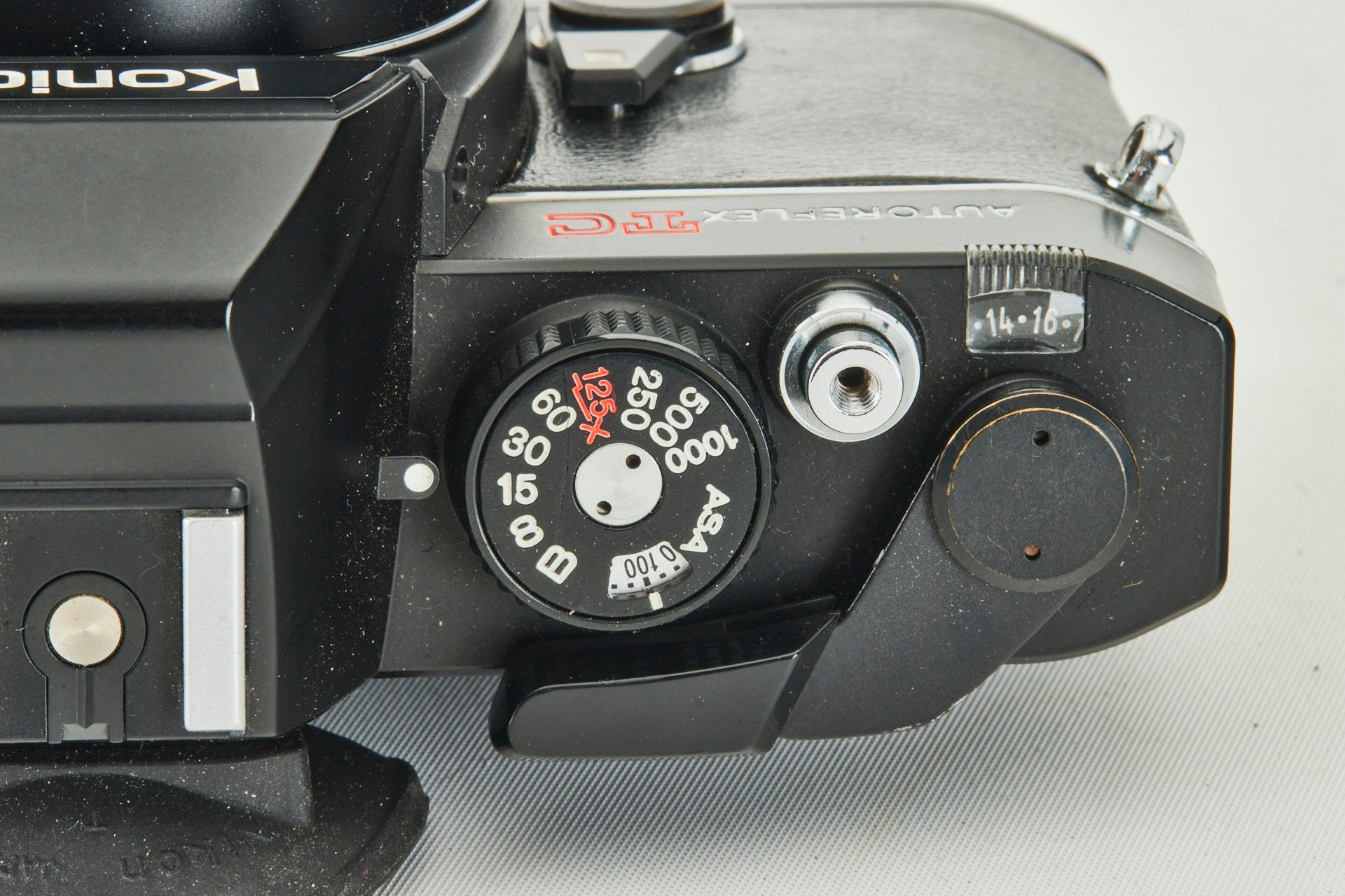 KonicaAutoflex TC SLR Camera w. Erno Multi-Coated  Macro 35-150mm CE10369