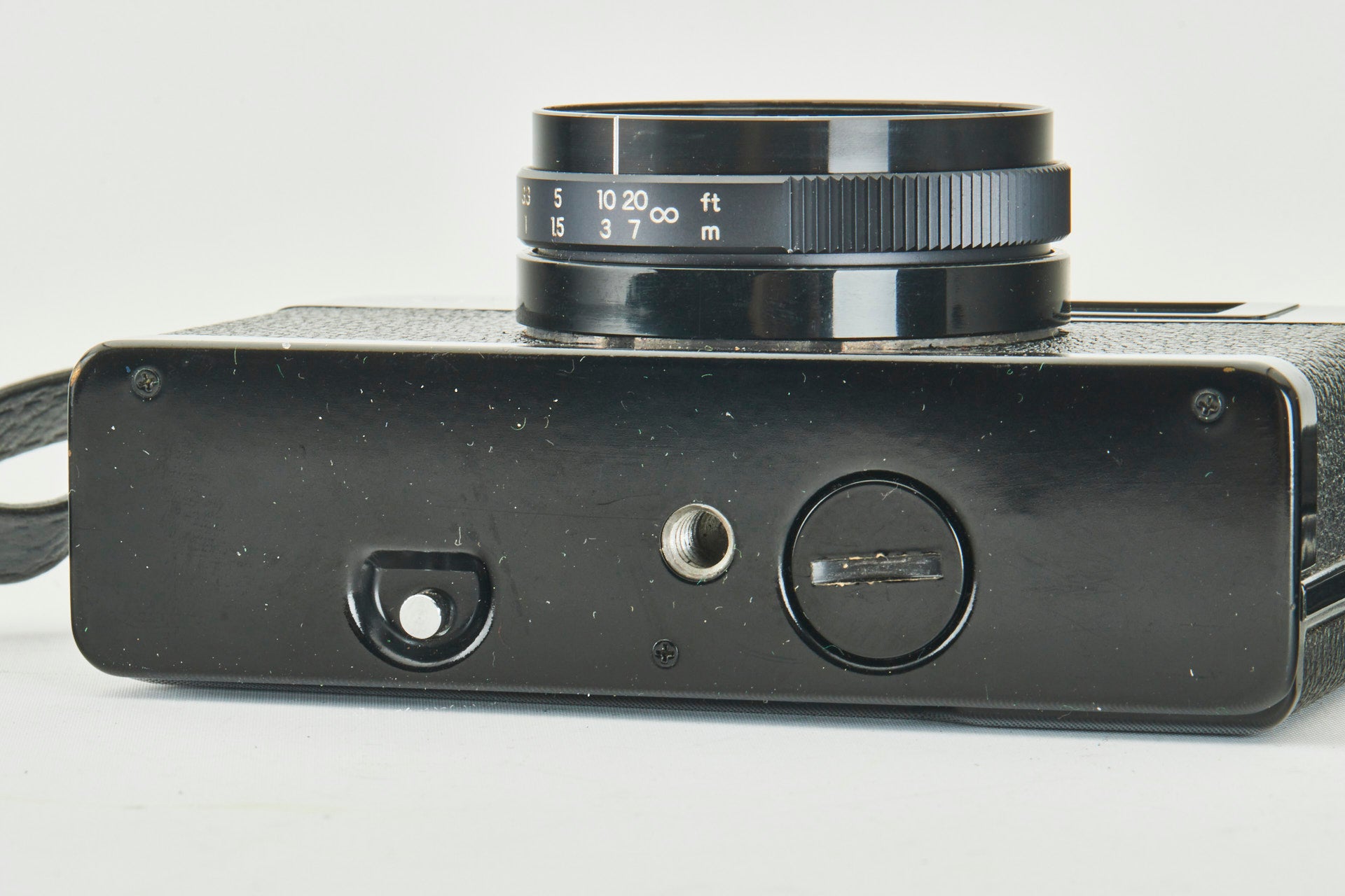 Yashica 35-ME w. Yashinon 2,8/38mm and cap Point and Shoot Kompaktkamera CE10929