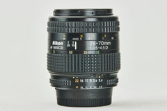 Nikon AF Nikkor 28-70mm 3,5-4,5D  OVP CE11498