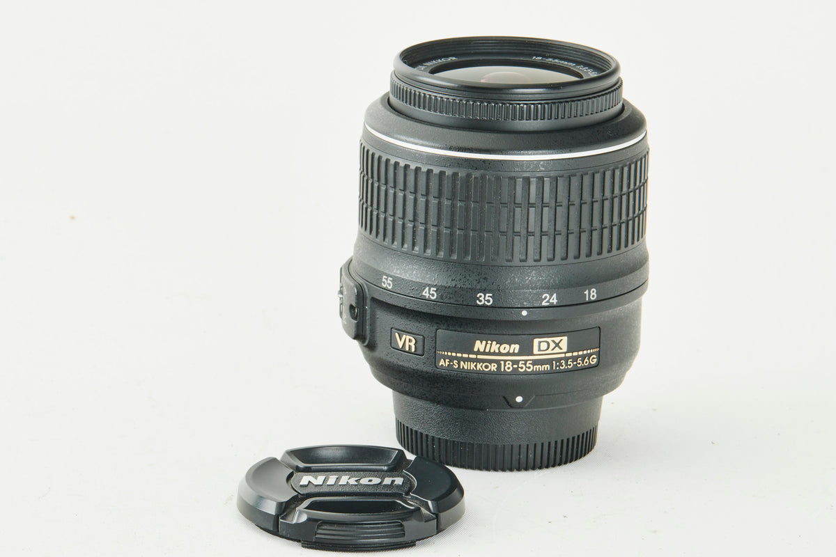 Nikon DX AF-S Nikkor 18-55mm 3,5-5,6G CE11499