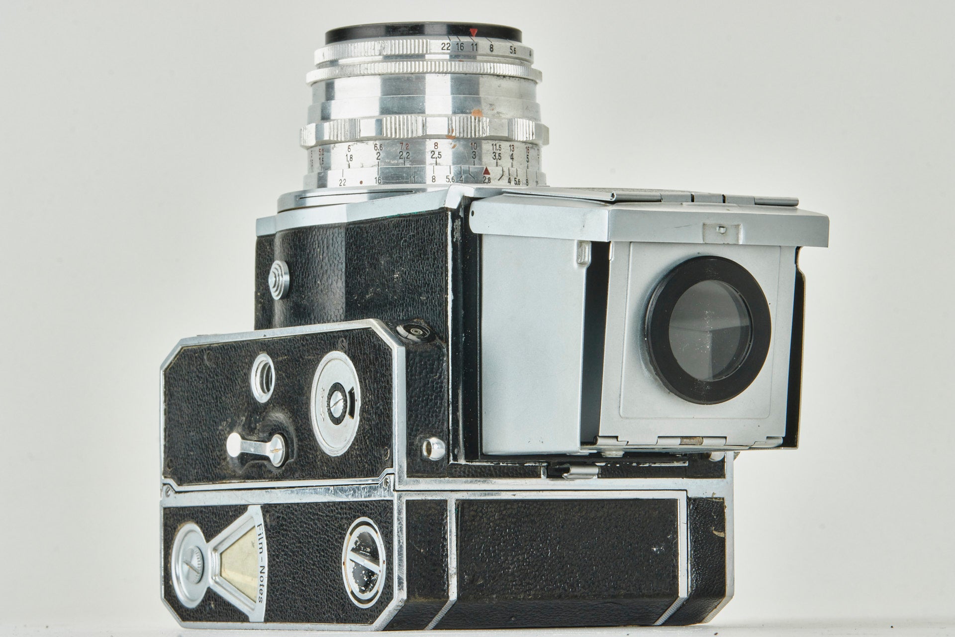 Ihagee Exakta 66 vertical Post-War w. Tessar 2.8/80mm T CE11451